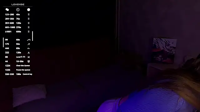 Snapshot of StephanieeMiller chatting on 10.03.25 StephanieeMiller online show from 10.03.25