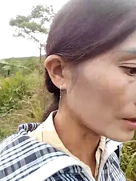 Snapshot of abigail-00 chatting on 11.07.25 abigail-00 online show from 11.07.25