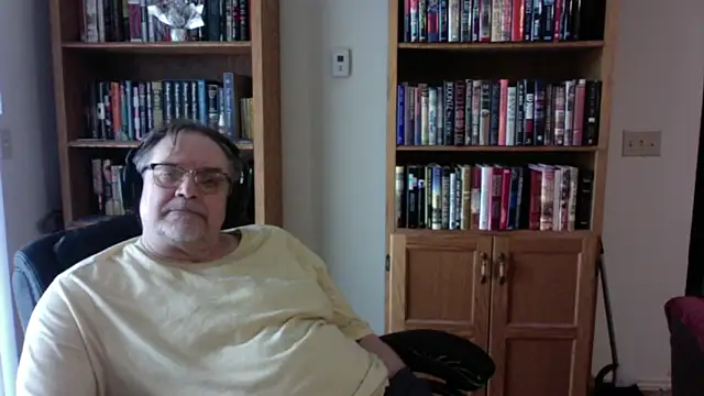 Vinyl22xh online show from 04.30.26