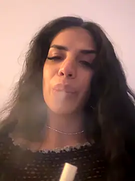 AylinHazellx online show from 10.11.25