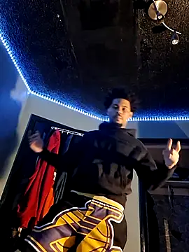 Snapshot of Painstickwes chatting on 02.06.26 Painstickwes online show from 02.06.26