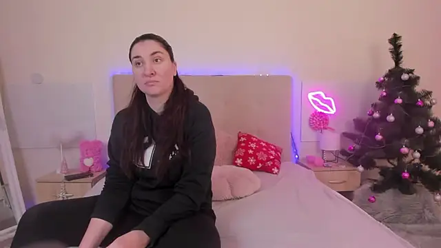 TrishaDarks online show from 01.09.26