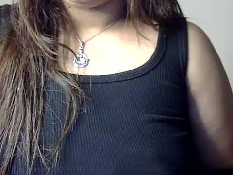 Snapshot of Aaliya02 chatting on 10.02.25 Aaliya02 online show from 10.02.25