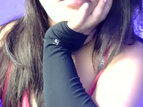Snapshot of Aaliya02 chatting on 04.04.26 Aaliya02 online show from 04.04.26