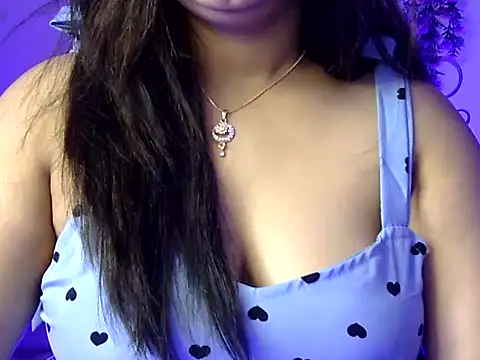 Snapshot of Aaliya02 chatting on 04.09.26 Aaliya02 online show from 04.09.26
