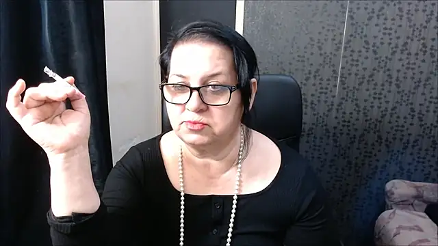 MissSanjanne online show from 03.18.25