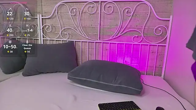 RobertDevine online show from 09.26.25