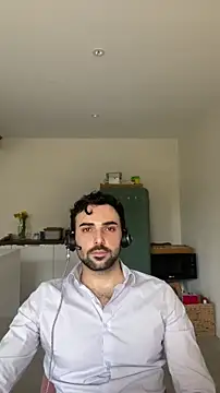 eauminerale online show from 02.27.26