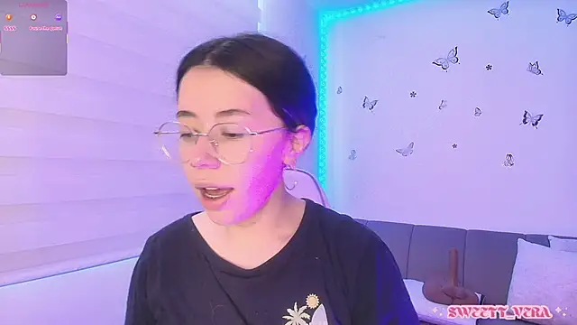 Snapshot of sweettvera chatting on 04.30.26 sweettvera online show from 04.30.26