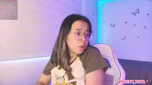 Snapshot of sweettvera chatting on 05.11.26 sweettvera online show from 05.11.26