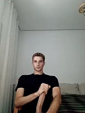 Snapshot of jorgeereyy chatting on 09.24.25 jorgeereyy online show from 09.24.25