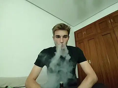 Snapshot of jorgeereyy chatting on 10.10.25 jorgeereyy online show from 10.10.25