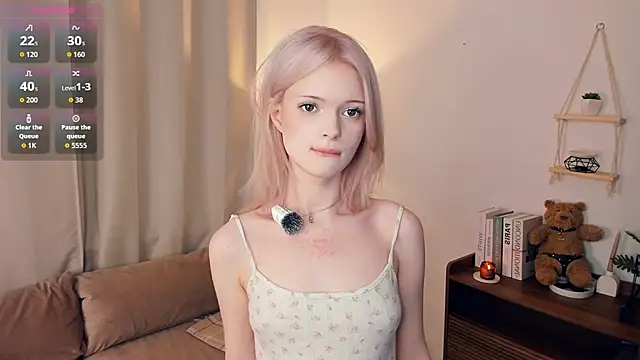 Snapshot of LaureMestler chatting on 02.13.26 LaureMestler online show from 02.13.26