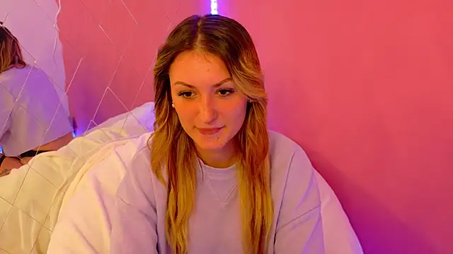 Snapshot of Anaayss_ chatting on 10.01.25 Anaayss online show from 10.01.25