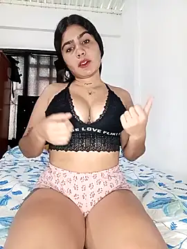 Sashalana online show from 10.30.25