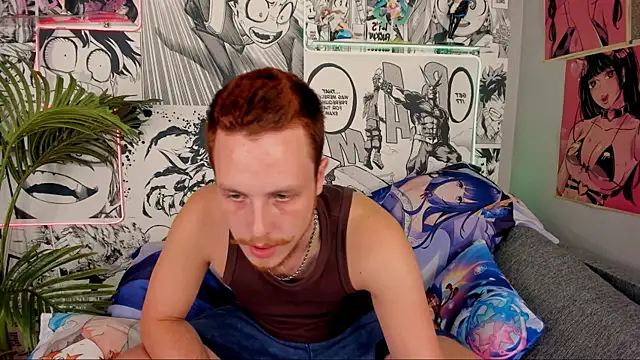 Snapshot of LeoMooree chatting on 10.07.25 LeoMooree online show from 10.07.25