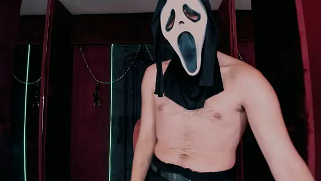 Snapshot of LeoMooree chatting on 10.29.25 LeoMooree online show from 10.29.25