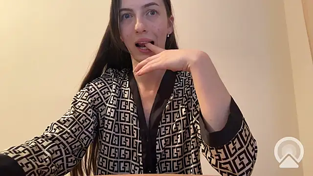 Prettyyy Angel online show from 03.04.26