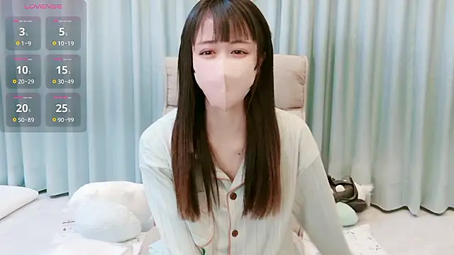 Snapshot of Misaki_xe_ chatting on 11.08.25 Misaki xe online show from 11.08.25