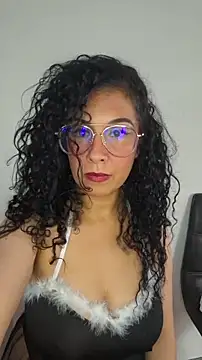 Snapshot of LondonHilton chatting on 02.10.26 LondonHilton online show from 02.10.26