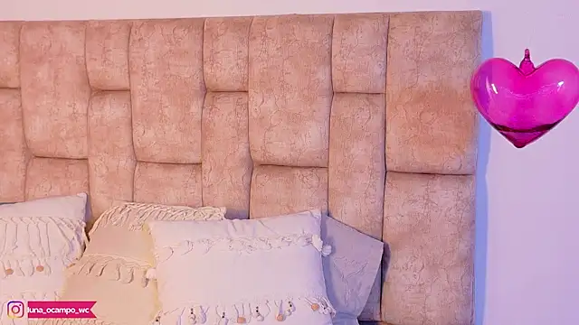 LunaOcampo  online show from 01.08.26