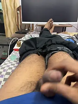 slaveboi9876 online show from 12.16.25