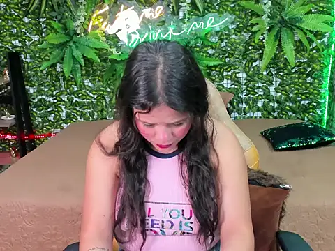 Snapshot of SofiaaBigBoobs chatting on 10.15.25 SofiaaBigBoobs online show from 10.15.25