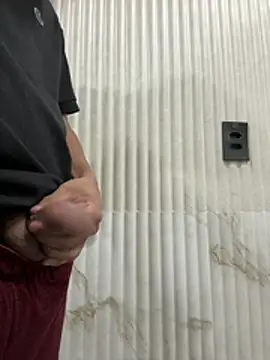 Snapshot of henrique61 chatting on 02.10.26 henrique61 online show from 02.10.26