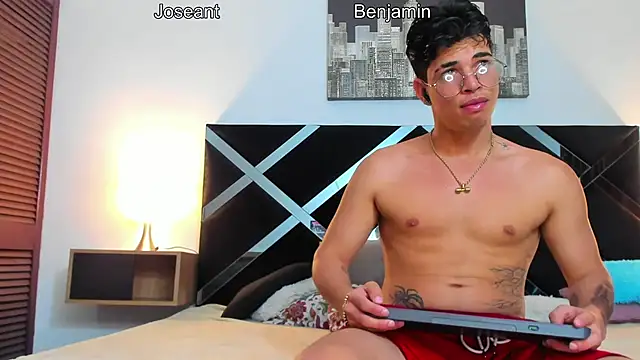 Snapshot of iammariano chatting on 03.12.26 iammariano online show from 03.12.26