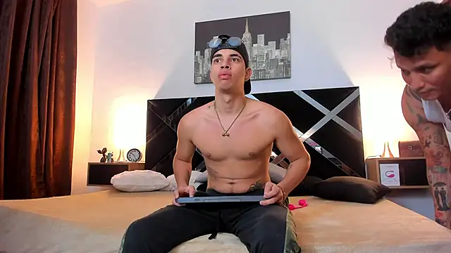 Snapshot of iammariano chatting on 04.13.26 iammariano online show from 04.13.26