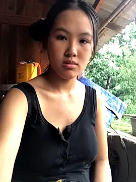 Mai lovely online show from 10.11.25