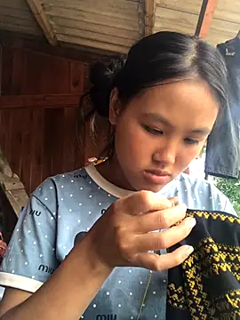 Mai lovely online show from 10.15.25