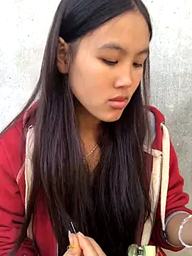 Mai lovely online show from 11.07.25