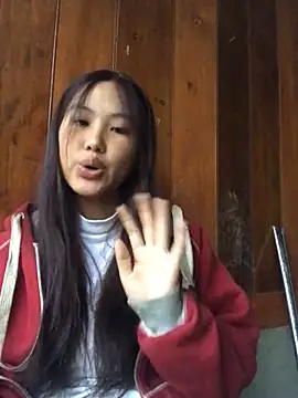 Mai lovely online show from 11.12.25