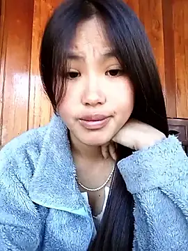 Mai lovely online show from 11.27.25