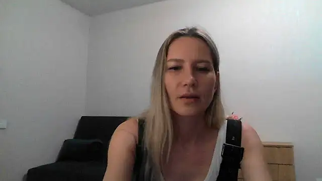 Tavriena online show from 11.16.25