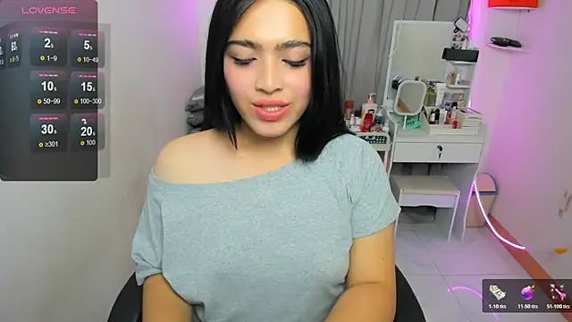 Snapshot of BubbbleButtDemi chatting on 06.18.26 BubbbleButtDemi online show from 06.18.26