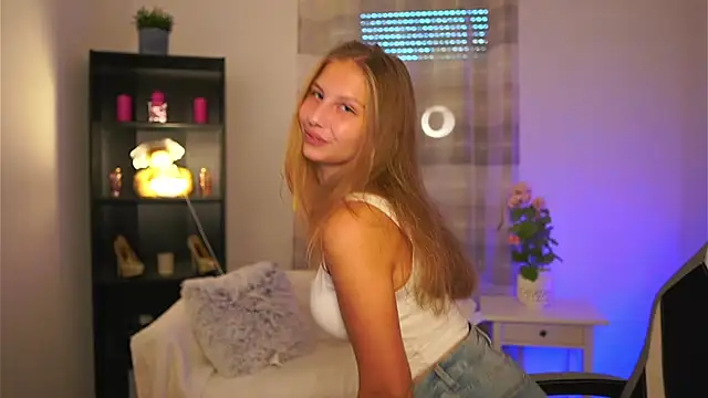 Snapshot of emmie_murray chatting on 11.05.25 emmie murray online show from 11.05.25