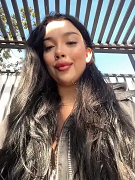 kiss Lissa online show from 11.03.25