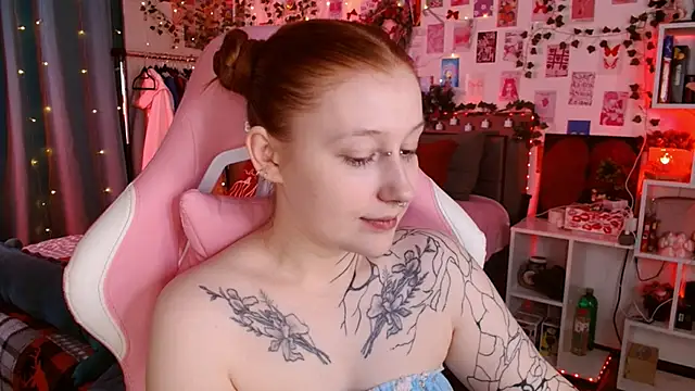 Ayla Hicks online show from 12.21.25