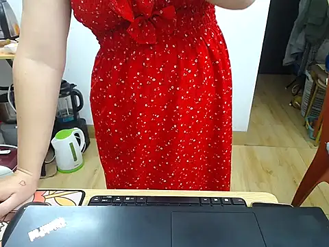 Snapshot of Lilya_39 chatting on 11.07.25 Lilya 39 online show from 11.07.25