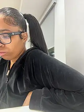 YeahhhitsBreezy online show from 03.20.26