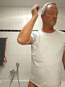 TommyTom76 online show from 12.16.25