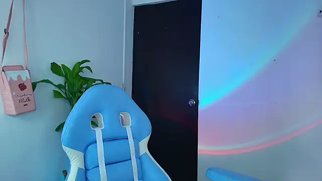 Hinata 21  online show from 10.24.25