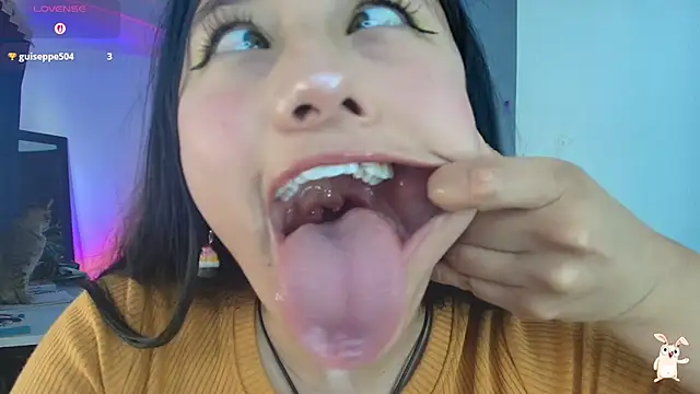 Hinata 21  online show from 12.17.25