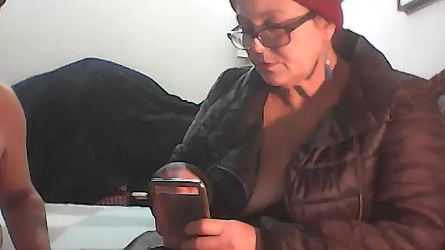 Snapshot of DOLCECOPPIA2025 chatting on 10.23.25 DOLCECOPPIA2025 online show from 10.23.25