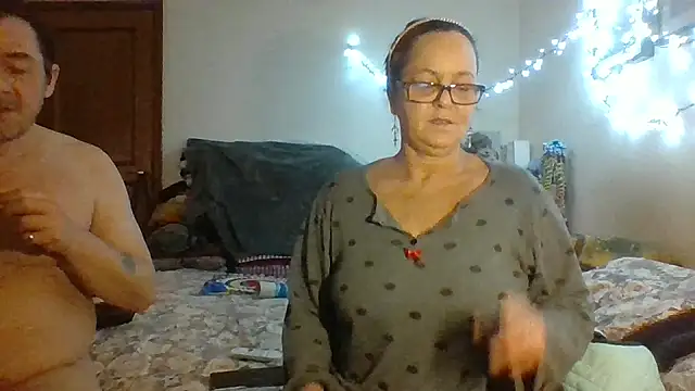 Snapshot of DOLCECOPPIA2025 chatting on 12.21.25 DOLCECOPPIA2025 online show from 12.21.25