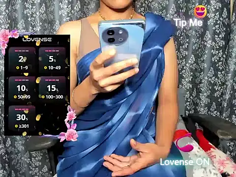 Queen-Bee143 online show from 02.03.26