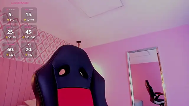 ALAHIACRUZ1 online show from 11.08.25