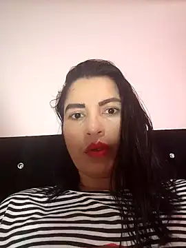 naty hot4uu online show from 11.27.25